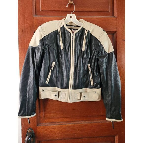 Harley-Davidson small cream and black leather jacket. Measures approx Length 23" - Picture 1 of 15